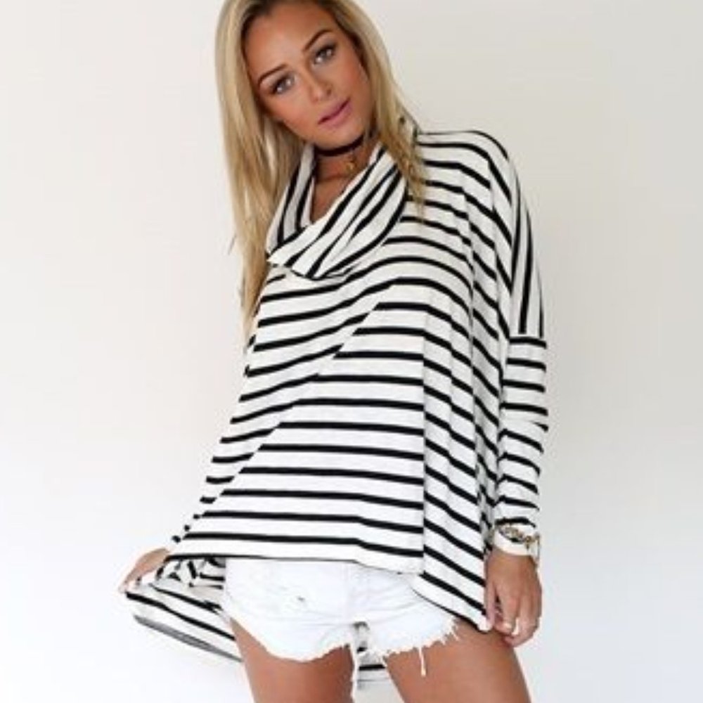 SABO SKIRT Oversized Avenue Skivvy